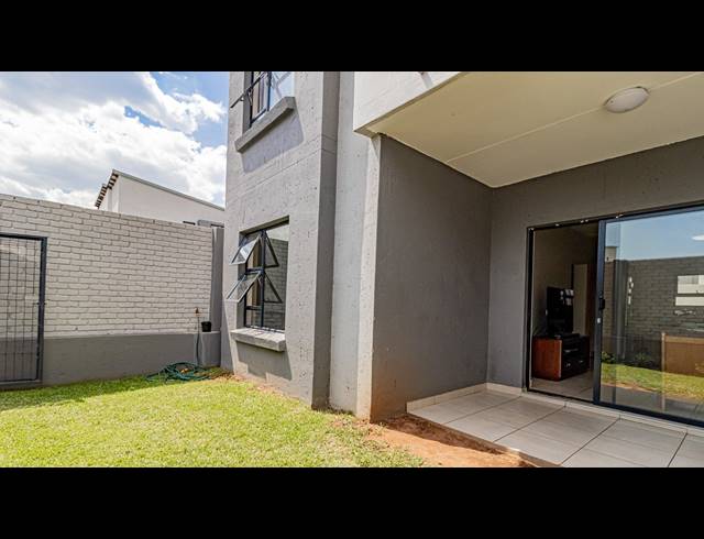 2 BEDROOM APARTMENT RENTED IN RIVONIA